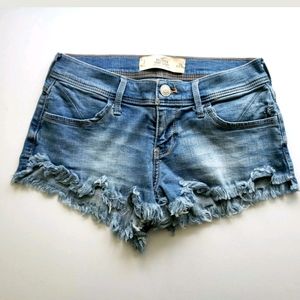 Hollister Distressed Shorts sz 3